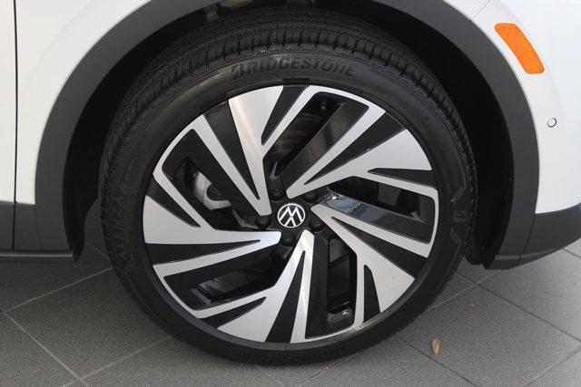 new 2025 Volkswagen ID.4 car, priced at $60,431