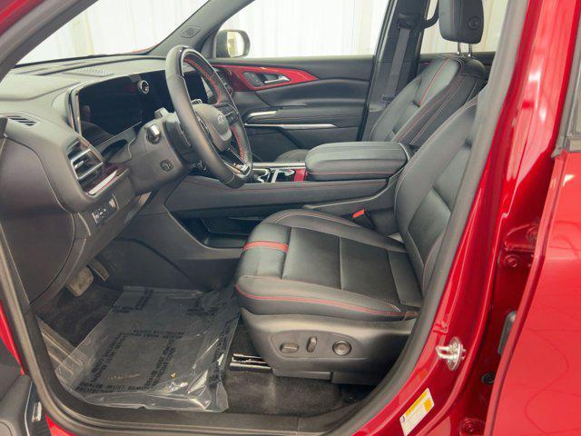 used 2024 Chevrolet Traverse car, priced at $46,998