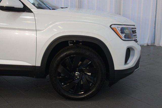 new 2026 Volkswagen Atlas car, priced at $47,893