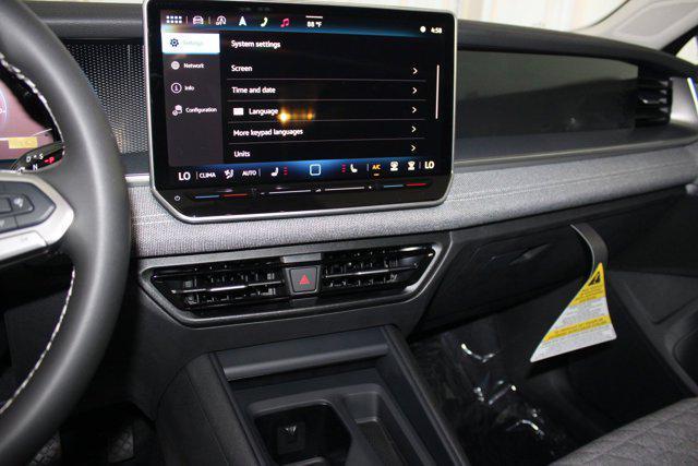 new 2025 Volkswagen Tiguan car, priced at $32,571