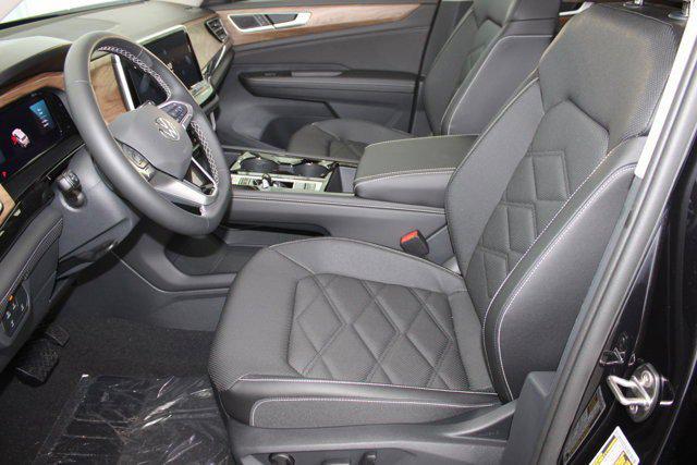 new 2025 Volkswagen Atlas car, priced at $45,821