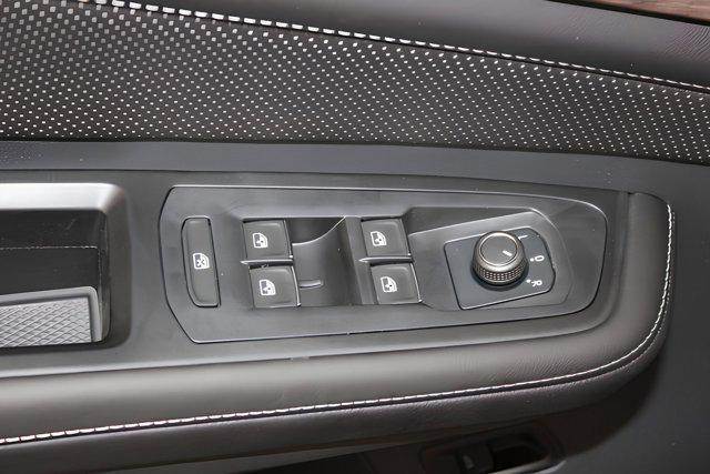 new 2025 Volkswagen Atlas car, priced at $50,794