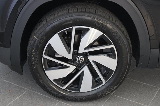 new 2025 Volkswagen Atlas car, priced at $50,794