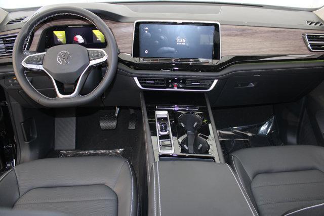 new 2025 Volkswagen Atlas car, priced at $50,794