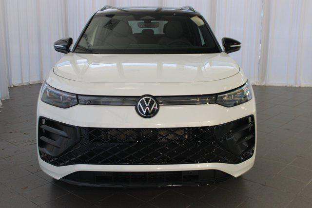new 2025 Volkswagen Tiguan car, priced at $41,097