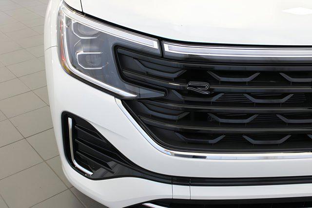 new 2025 Volkswagen Atlas car, priced at $57,581