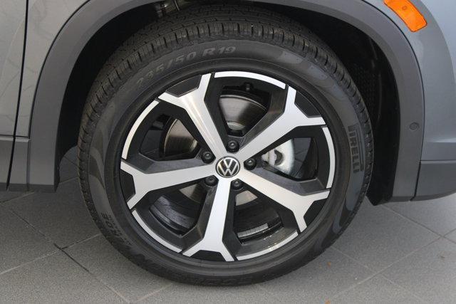 new 2025 Volkswagen Tiguan car, priced at $34,421