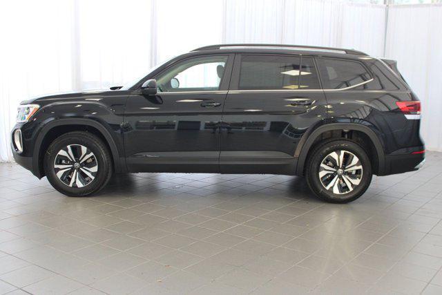 new 2026 Volkswagen Atlas car, priced at $43,734