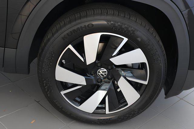 new 2025 Volkswagen Atlas Cross Sport car, priced at $49,951