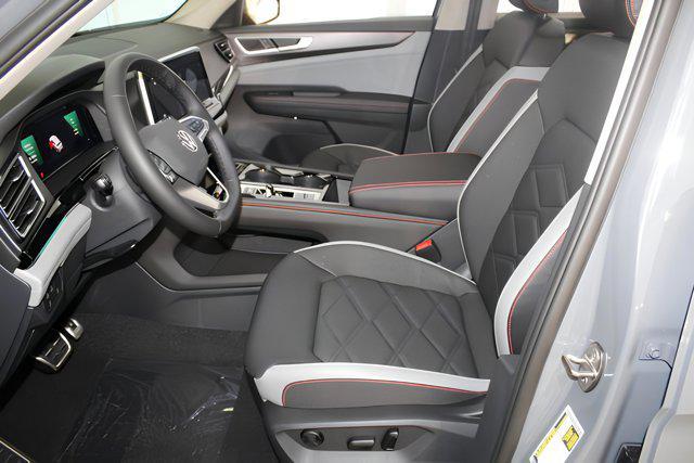new 2025 Volkswagen Atlas car, priced at $46,442