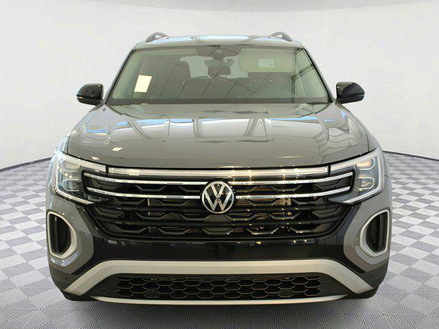 new 2025 Volkswagen Atlas car, priced at $49,406