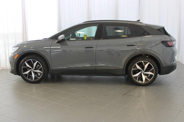 new 2025 Volkswagen ID.4 car, priced at $52,361