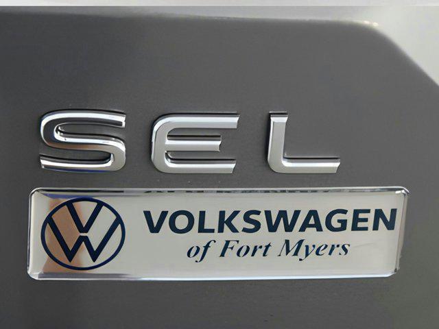 new 2025 Volkswagen Atlas car, priced at $51,489