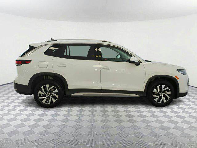 new 2025 Volkswagen Tiguan car, priced at $33,011