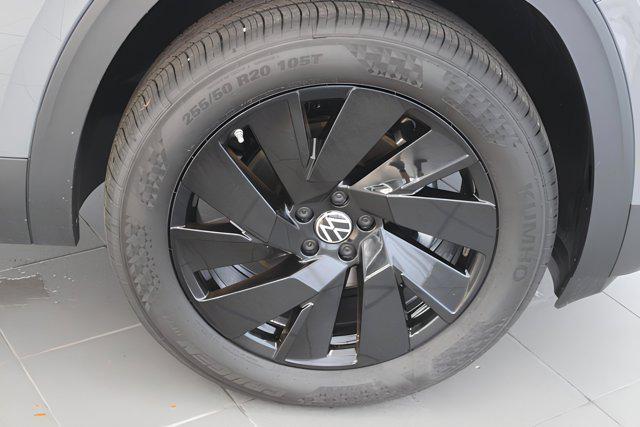 new 2025 Volkswagen Atlas car, priced at $47,789