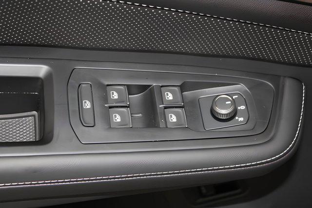 new 2025 Volkswagen Atlas car, priced at $47,631