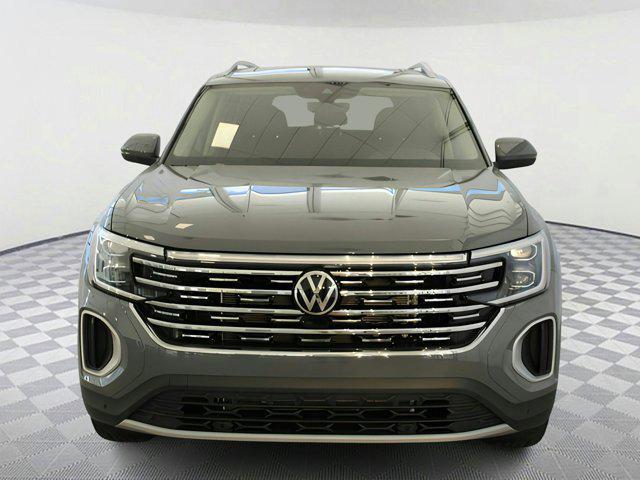 new 2025 Volkswagen Atlas car, priced at $50,671