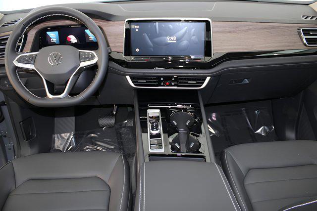 new 2025 Volkswagen Atlas car, priced at $47,631