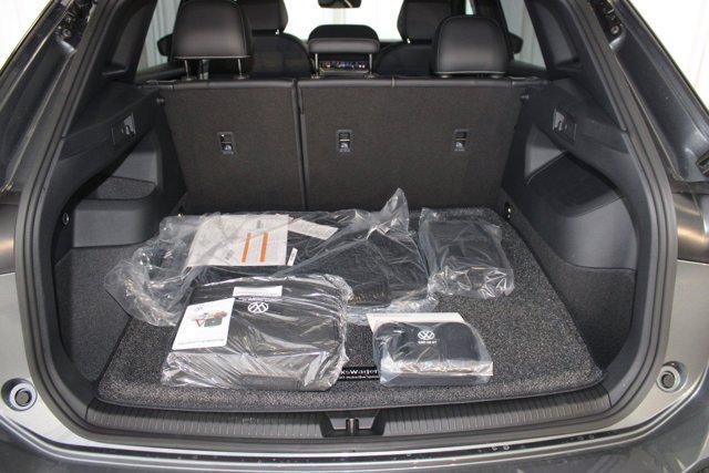 new 2025 Volkswagen Tiguan car, priced at $38,747