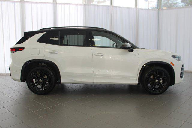 new 2025 Volkswagen Tiguan car, priced at $39,256