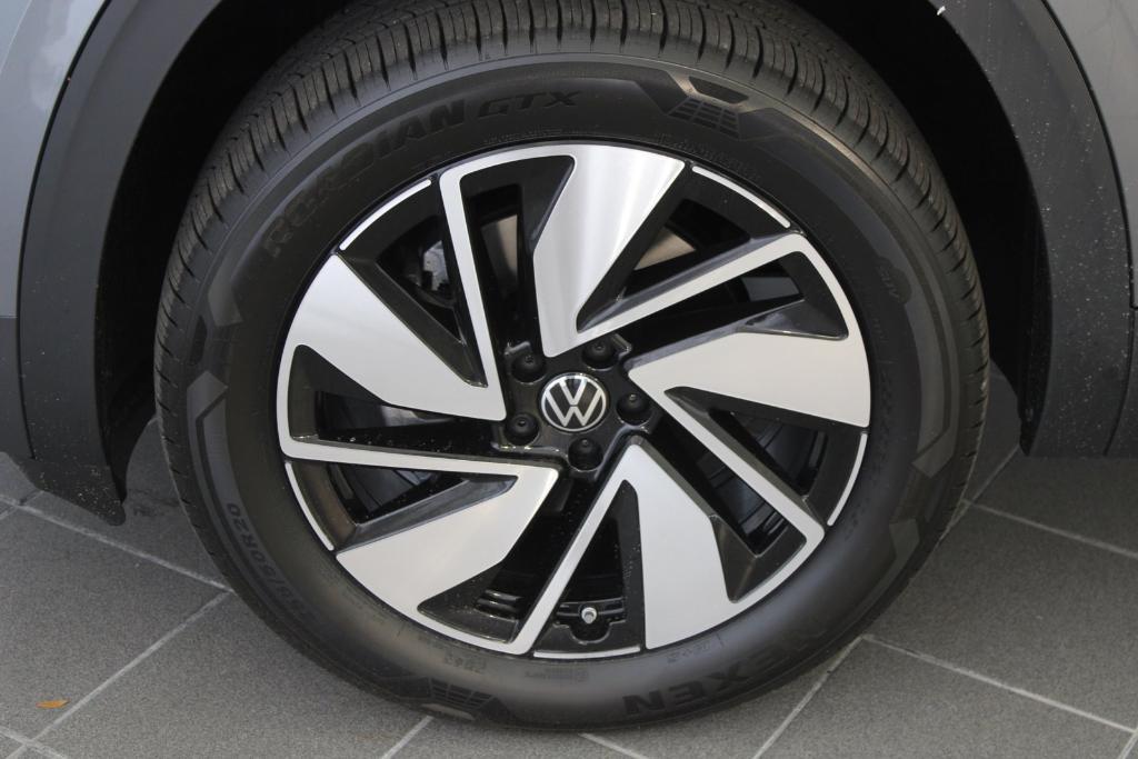 new 2024 Volkswagen Atlas car, priced at $43,141