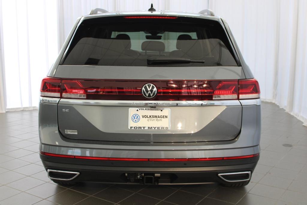 new 2024 Volkswagen Atlas car, priced at $43,141