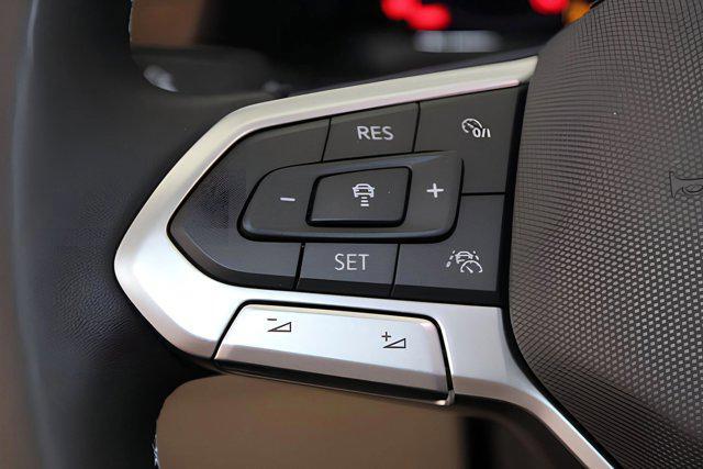 new 2025 Volkswagen Atlas car, priced at $46,710