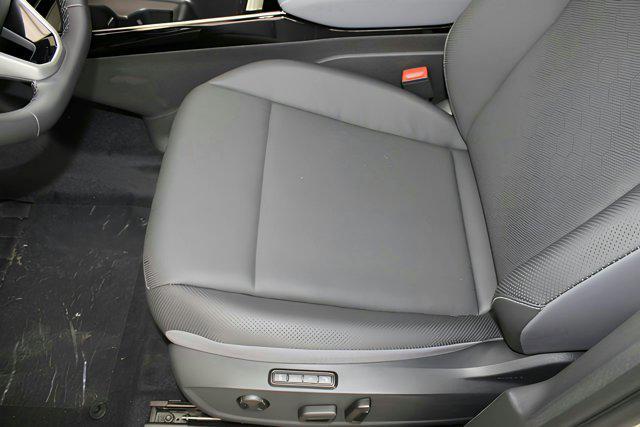 new 2025 Volkswagen ID.4 car, priced at $60,431
