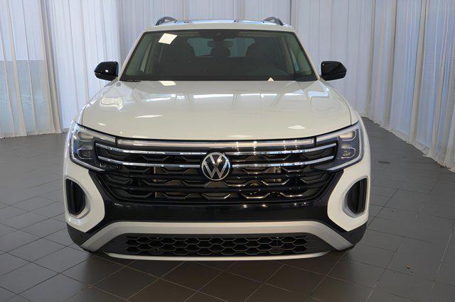 new 2025 Volkswagen Atlas car, priced at $45,962