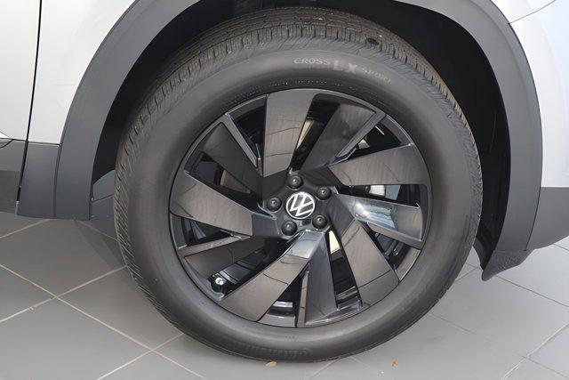 new 2025 Volkswagen Atlas car, priced at $46,921