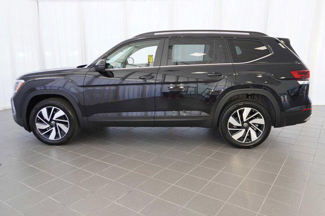 new 2024 Volkswagen Atlas car, priced at $44,381