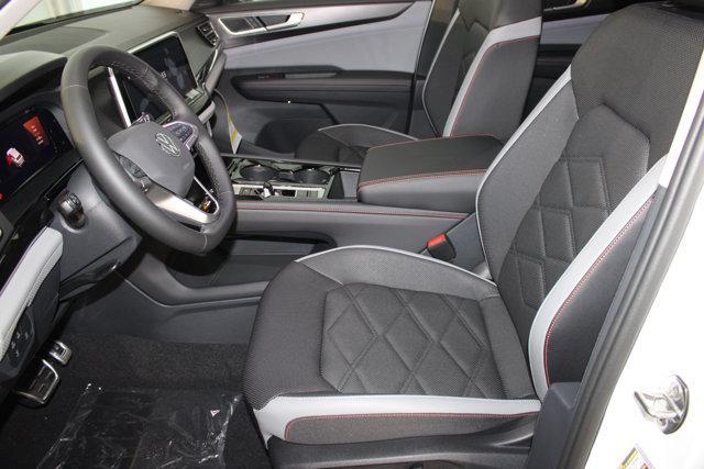 new 2025 Volkswagen Atlas car, priced at $48,901