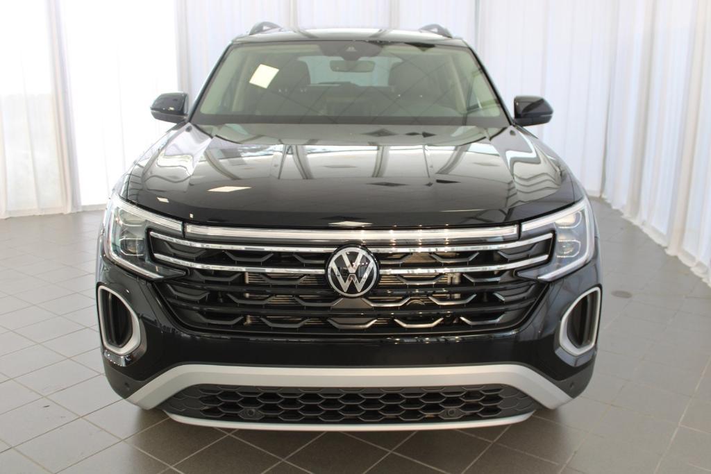 new 2024 Volkswagen Atlas car, priced at $48,431