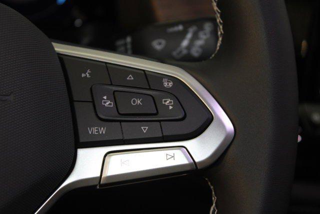 new 2025 Volkswagen Atlas car, priced at $47,040