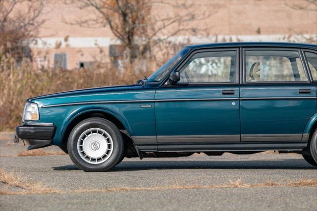 used 1993 Volvo 240 car, priced at $29,990