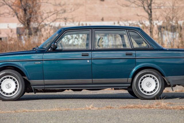 used 1993 Volvo 240 car, priced at $29,990