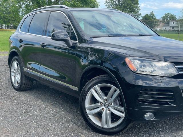 used 2014 Volkswagen Touareg car, priced at $10,450