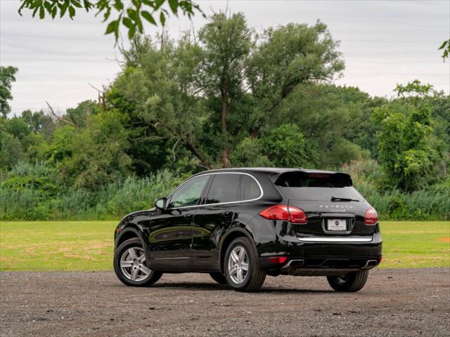 used 2014 Porsche Cayenne Hybrid car, priced at $16,490