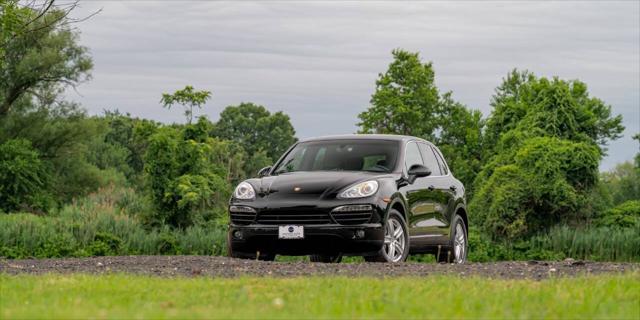 used 2014 Porsche Cayenne Hybrid car, priced at $16,490