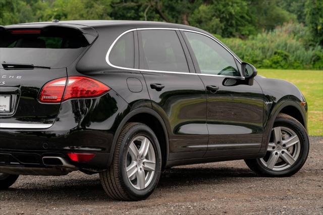 used 2014 Porsche Cayenne Hybrid car, priced at $16,490