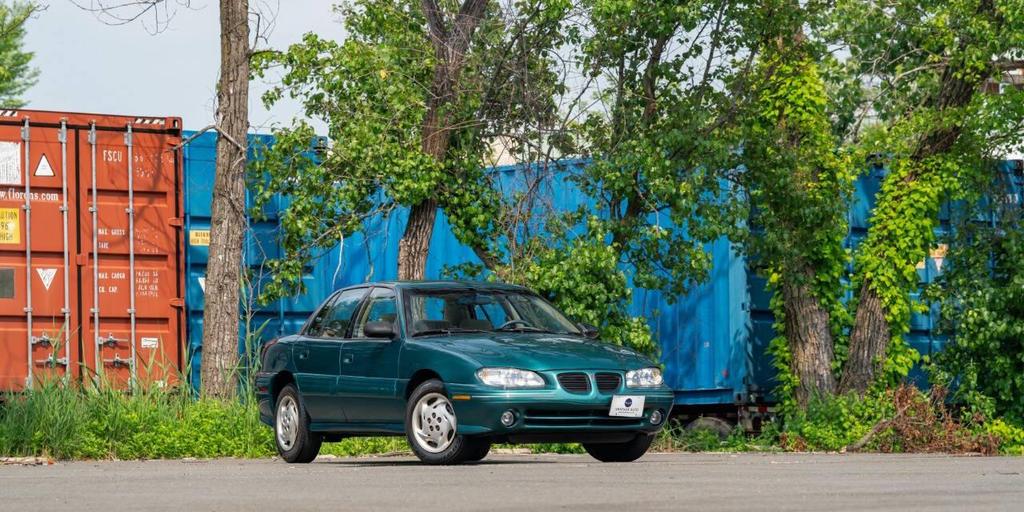 used 1996 Pontiac Grand Am car, priced at $8,990