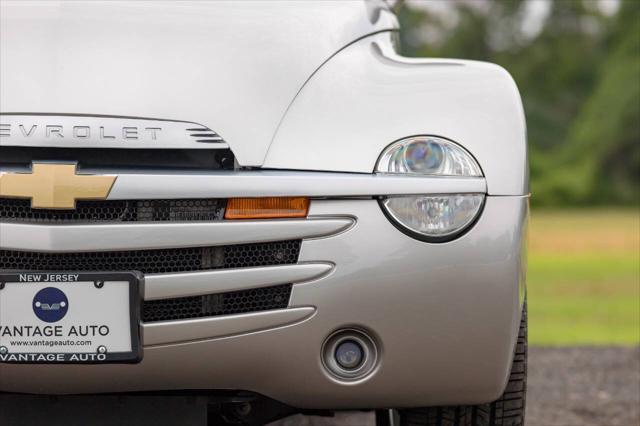 used 2005 Chevrolet SSR car, priced at $33,990