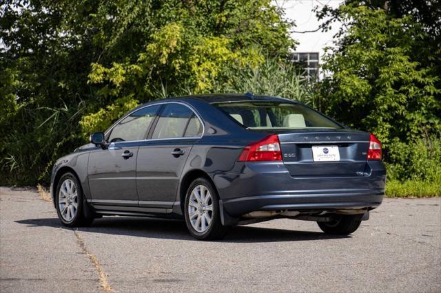 used 2009 Volvo S80 car, priced at $13,500