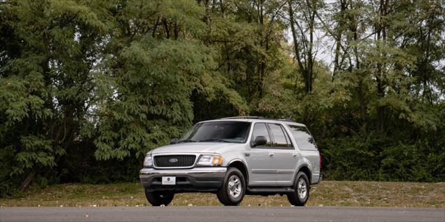 used 2001 Ford Expedition car, priced at $15,500