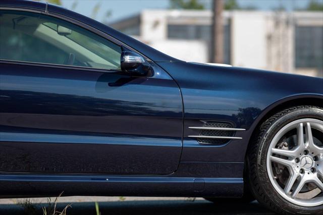 used 2008 Mercedes-Benz SL-Class car, priced at $32,500