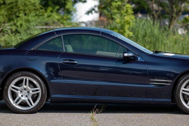 used 2008 Mercedes-Benz SL-Class car, priced at $32,500