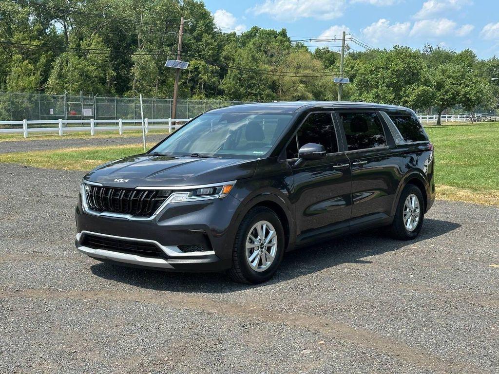 used 2022 Kia Carnival car, priced at $17,250
