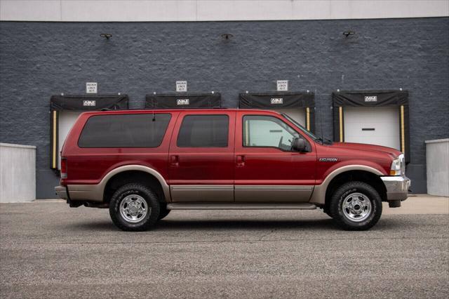 used 2002 Ford Excursion car, priced at $10,800