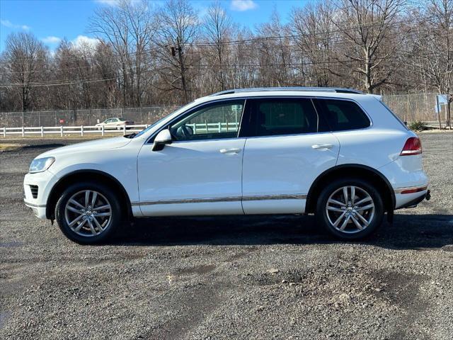 used 2016 Volkswagen Touareg car, priced at $8,990