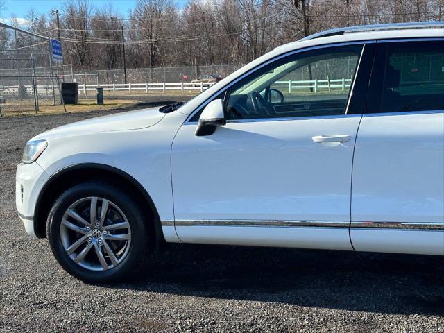 used 2016 Volkswagen Touareg car, priced at $8,990